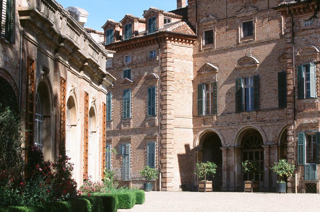 Marchesi Alfieri - Cantine E Ospitalita San Martino Alfieri Kültér fotó