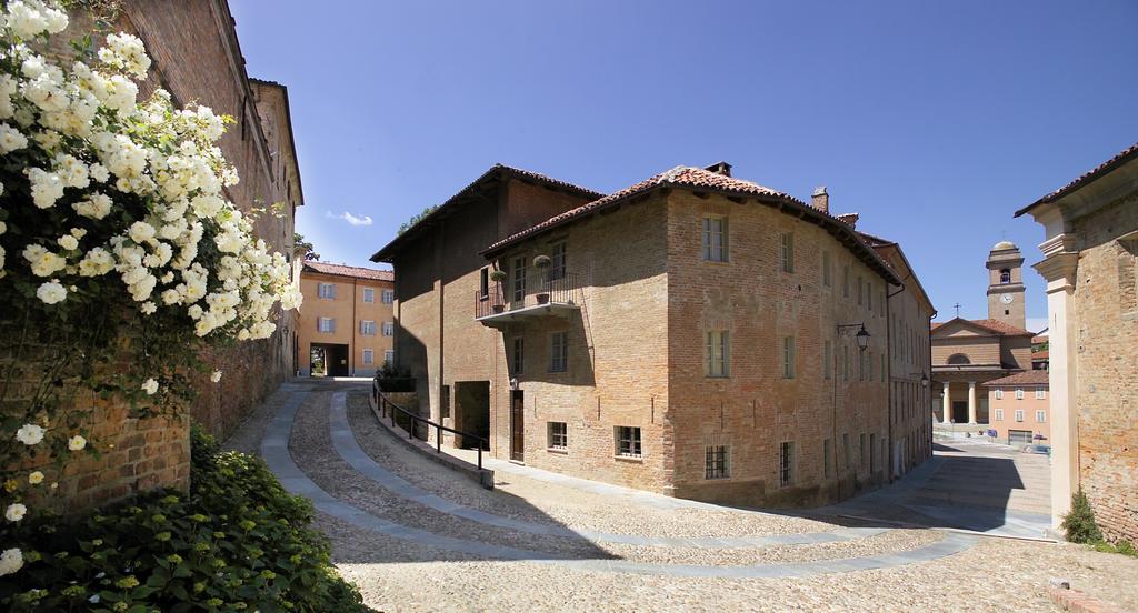 Marchesi Alfieri - Cantine E Ospitalita San Martino Alfieri Kültér fotó