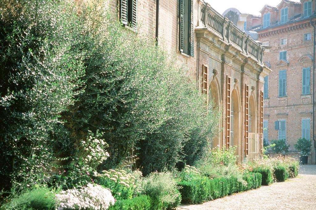 Marchesi Alfieri - Cantine E Ospitalita San Martino Alfieri Kültér fotó