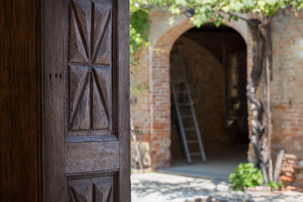 Marchesi Alfieri - Cantine E Ospitalita San Martino Alfieri Kültér fotó