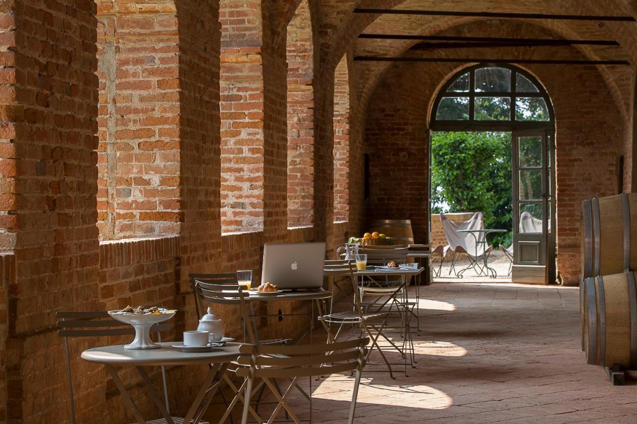 Marchesi Alfieri - Cantine E Ospitalita San Martino Alfieri Kültér fotó